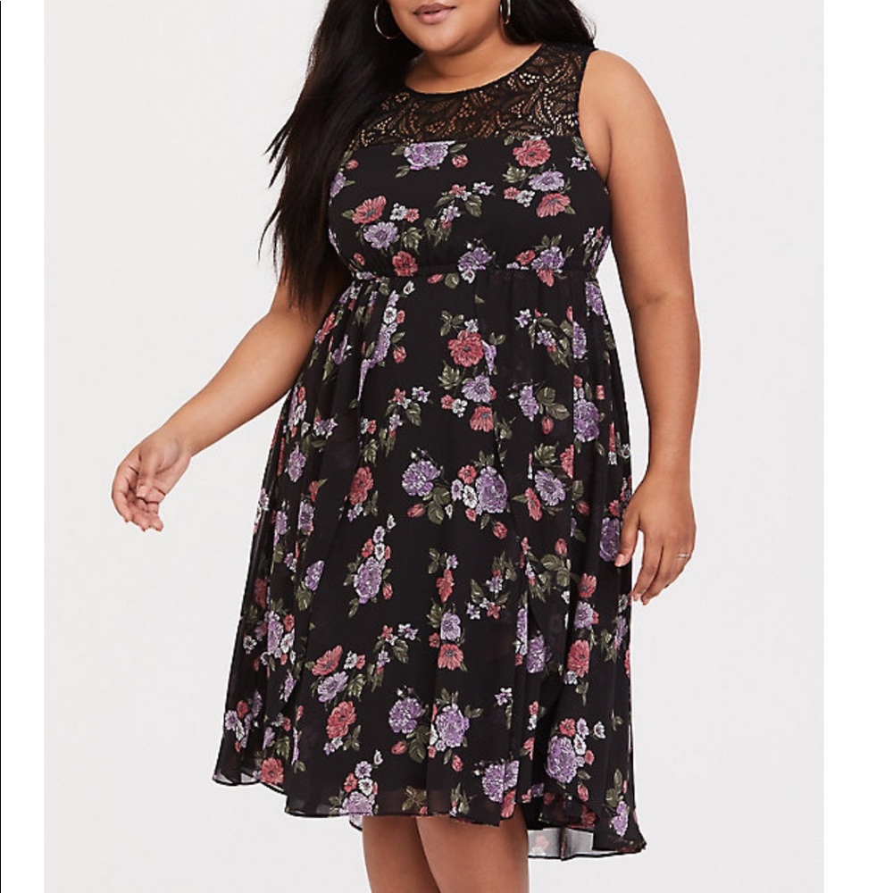 NWT Black Floral Lace and Chiffon Skater Dress